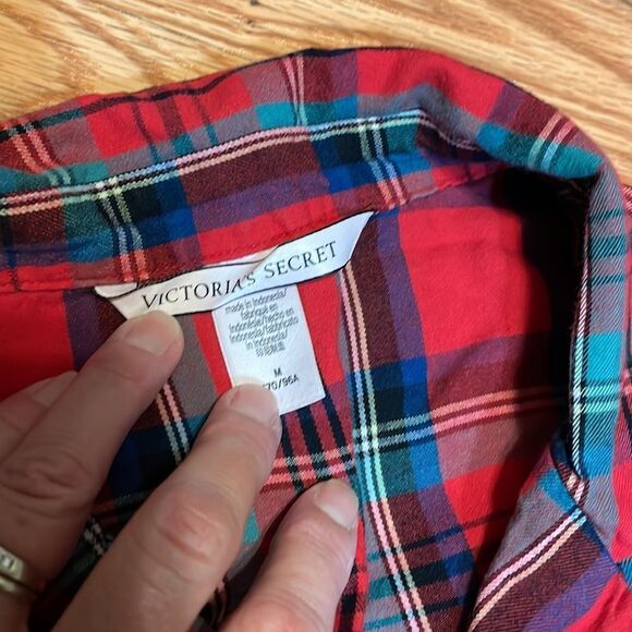 Victoria’s Secret Pajama Sleep Shirt, Top, Red Christmas Plaid PJs, Medium - Picture 3 of 5